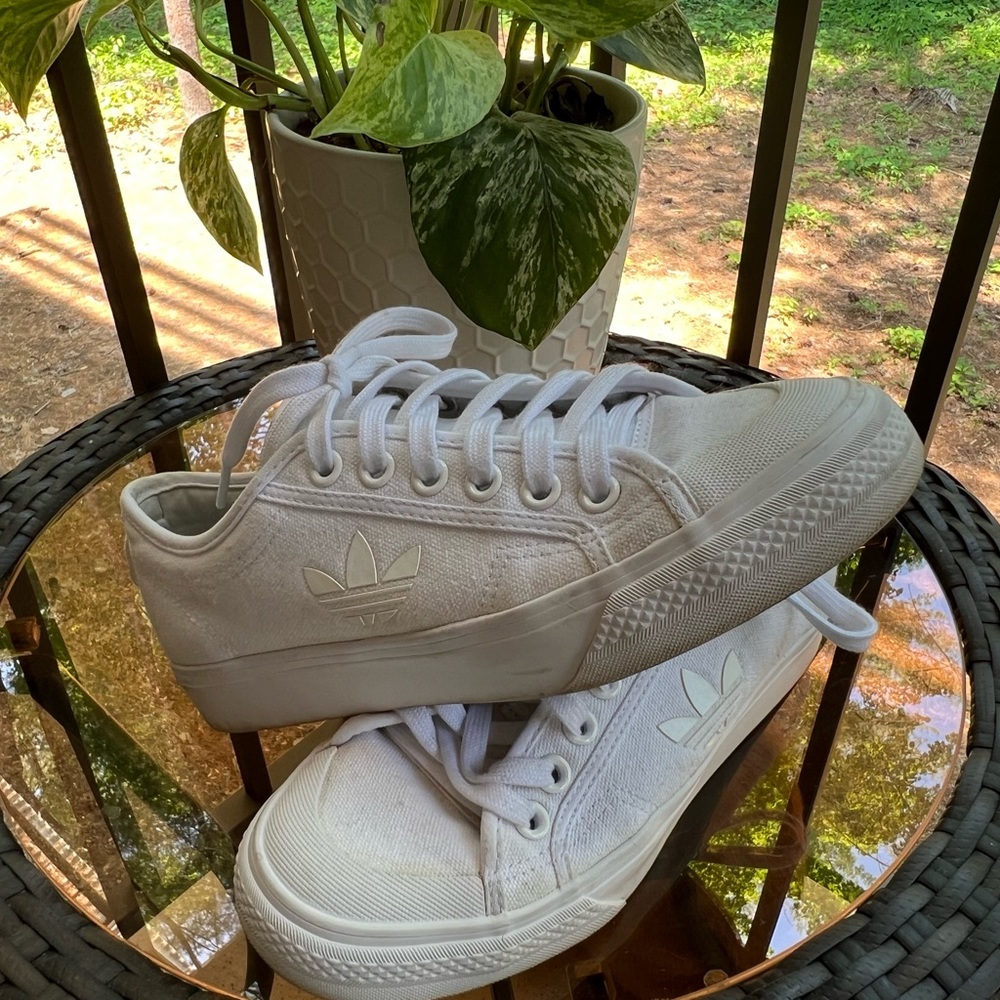 Women’s Adidas Sneakers - Picture 2 of 4